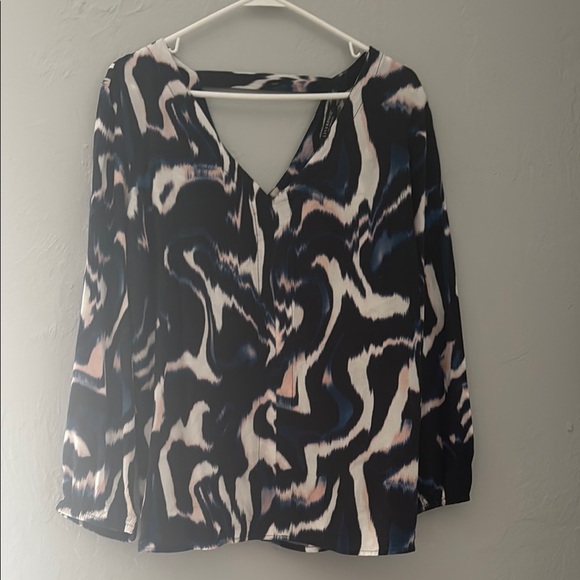 Liverpool Black and White Relaxed Graphic Blouse 85 - Picture 1 of 8